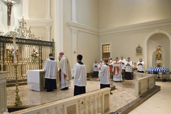 Mass celebrated ad orientem